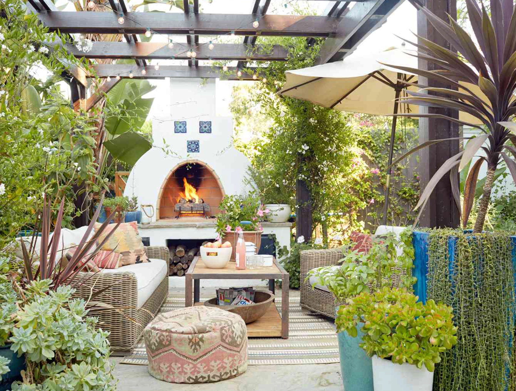 outdoor living spaces